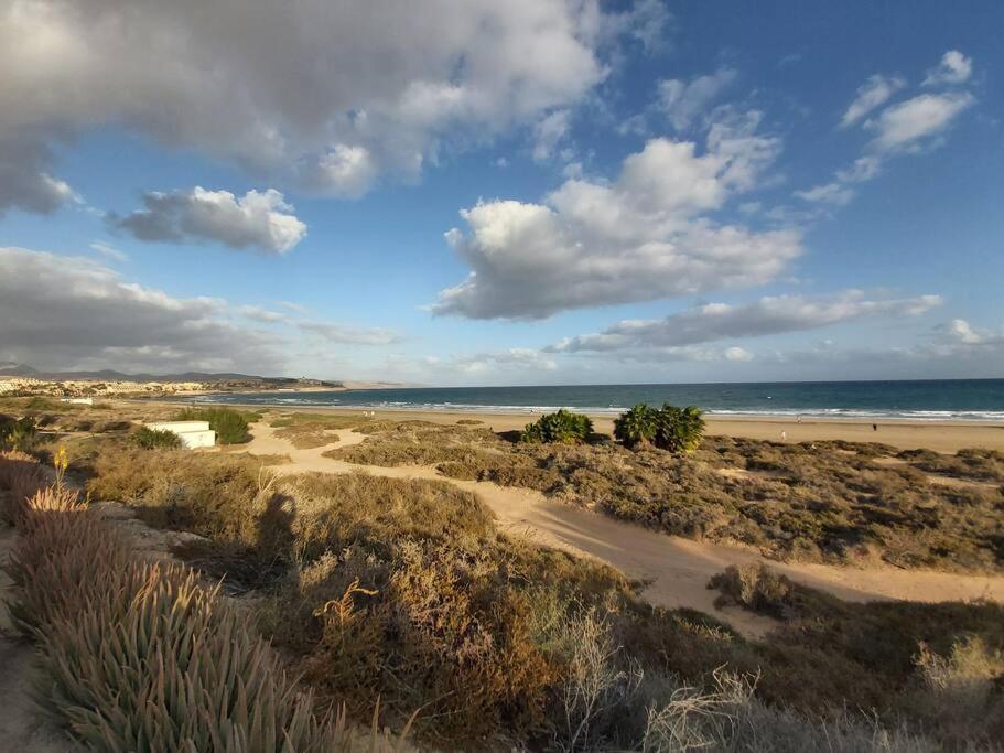 Appartamento Bouganville Con Terrazza E Piscina Corralejo Dış mekan fotoğraf